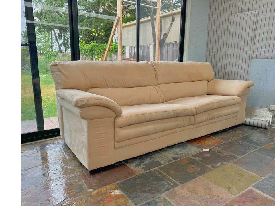 3-Seater Sofa photo 3