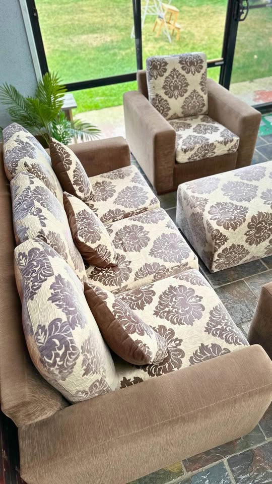 3+1+1 Sofa Set with Ottoman photo 3