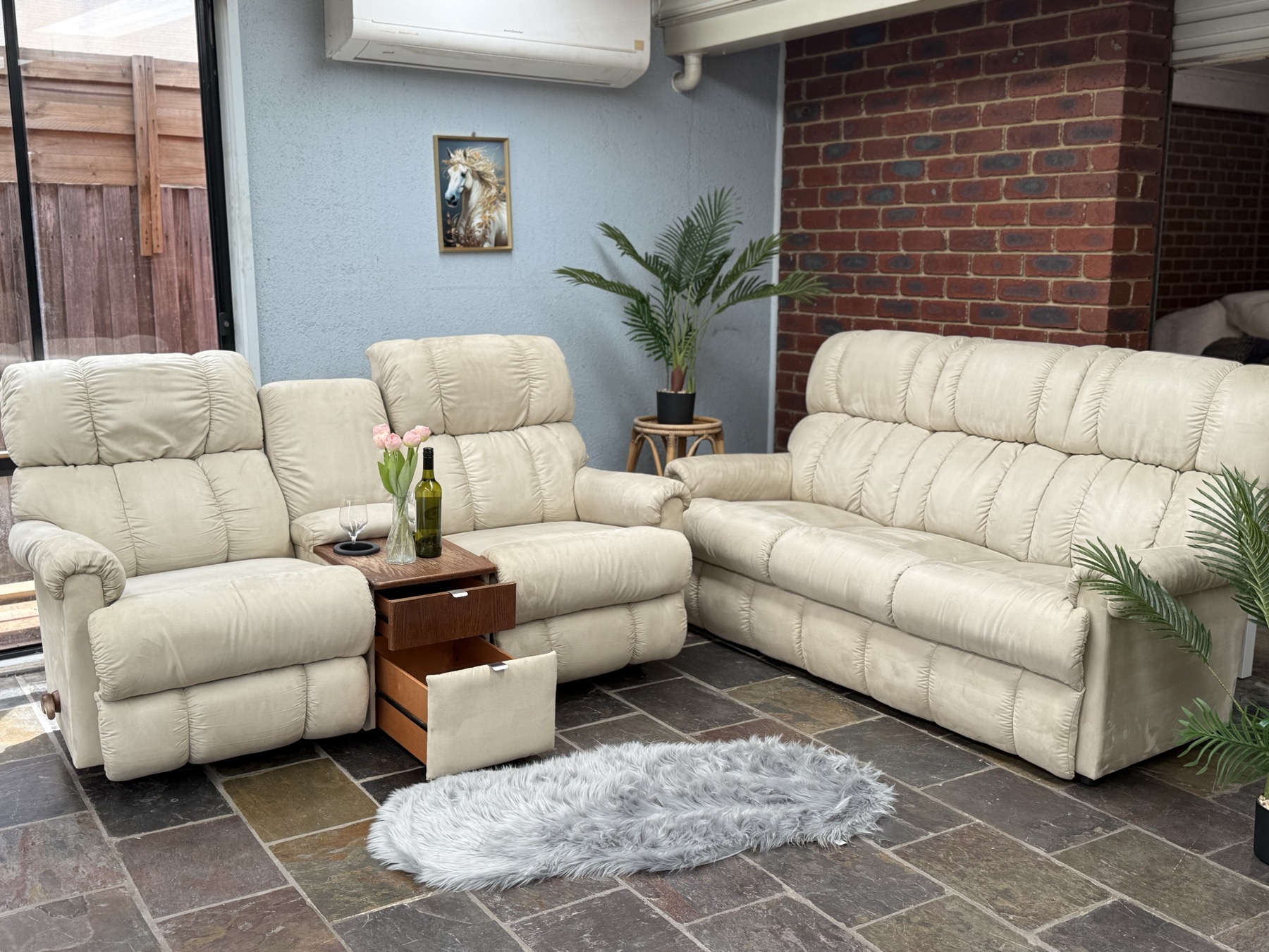 Melbourne Used Sofas private showroom view 5